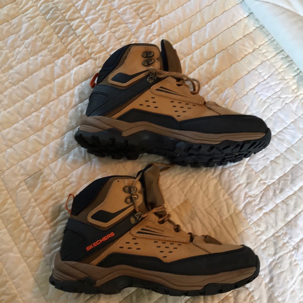 Sketchers Norwood boots